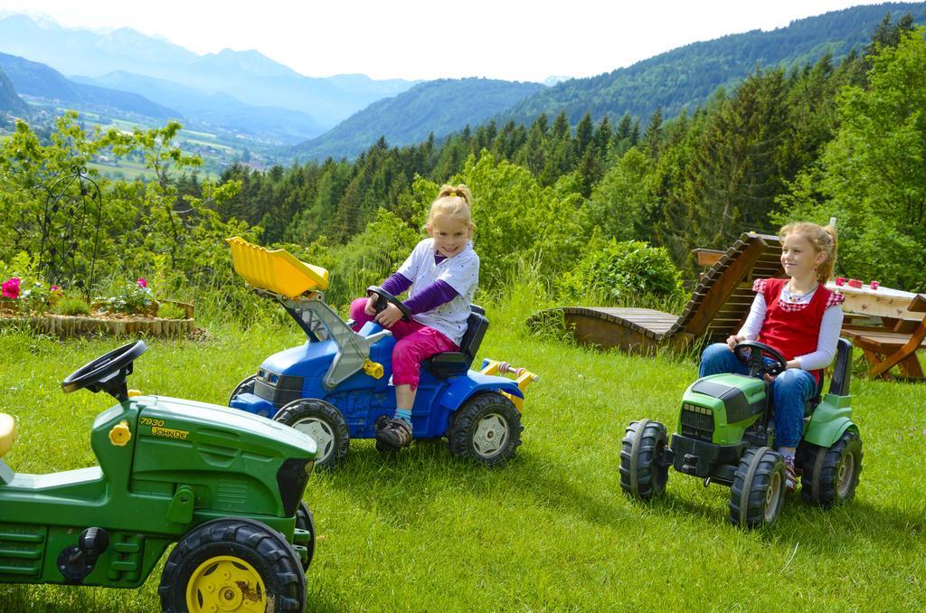 Hotel Gaestehaus Berger - Priglhof Treffen Esterno foto